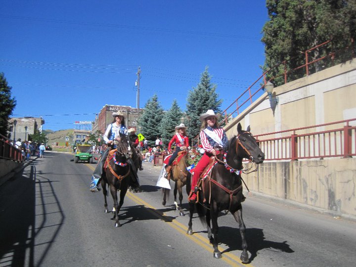 Dodge National Circuit Finals Rodeo Sr. Queen 2010 * 4th of July